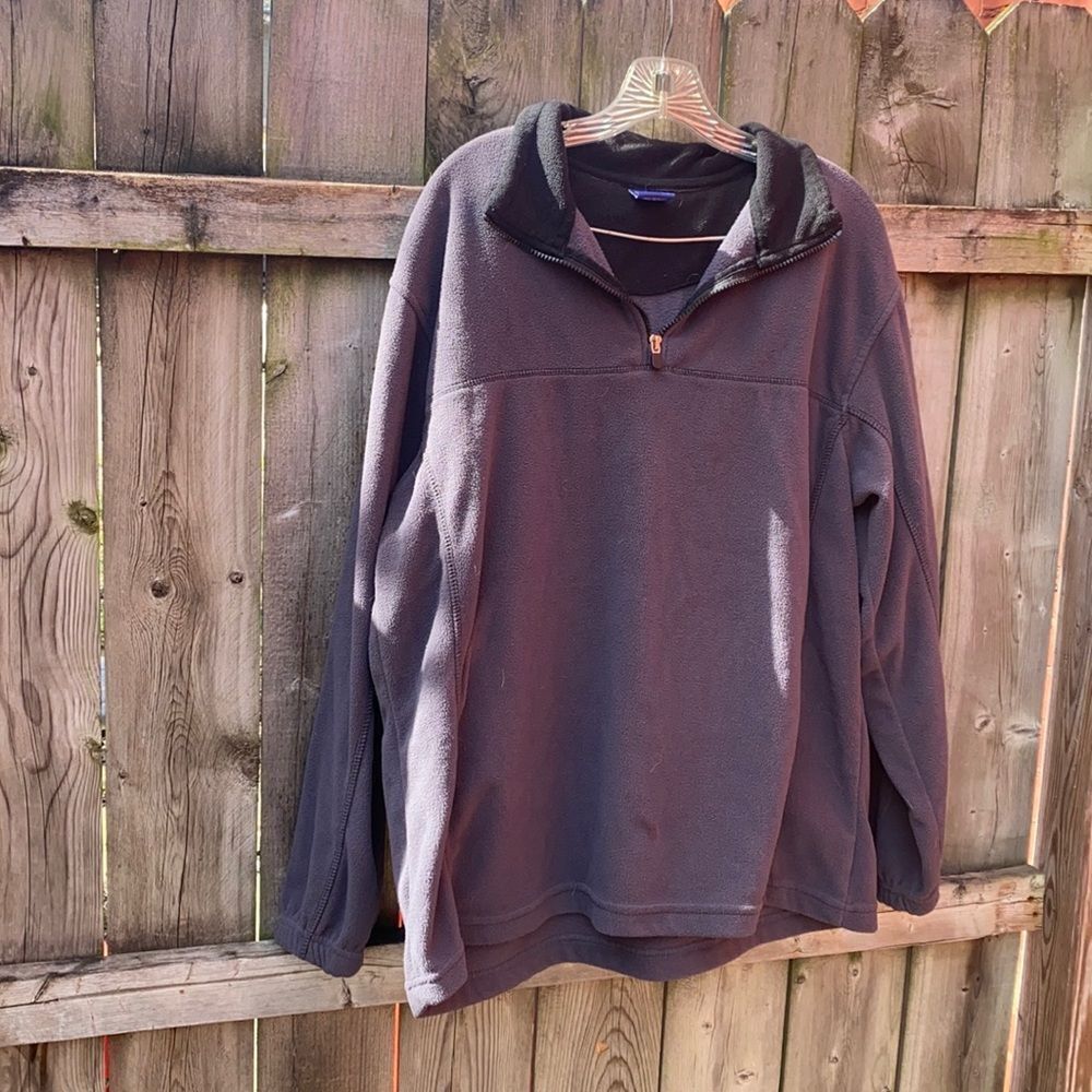 Architect Jean Company Gray fleece shirt sz. M